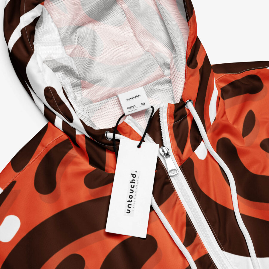 Tiger Pulse Cropped Windbreaker brand logo view