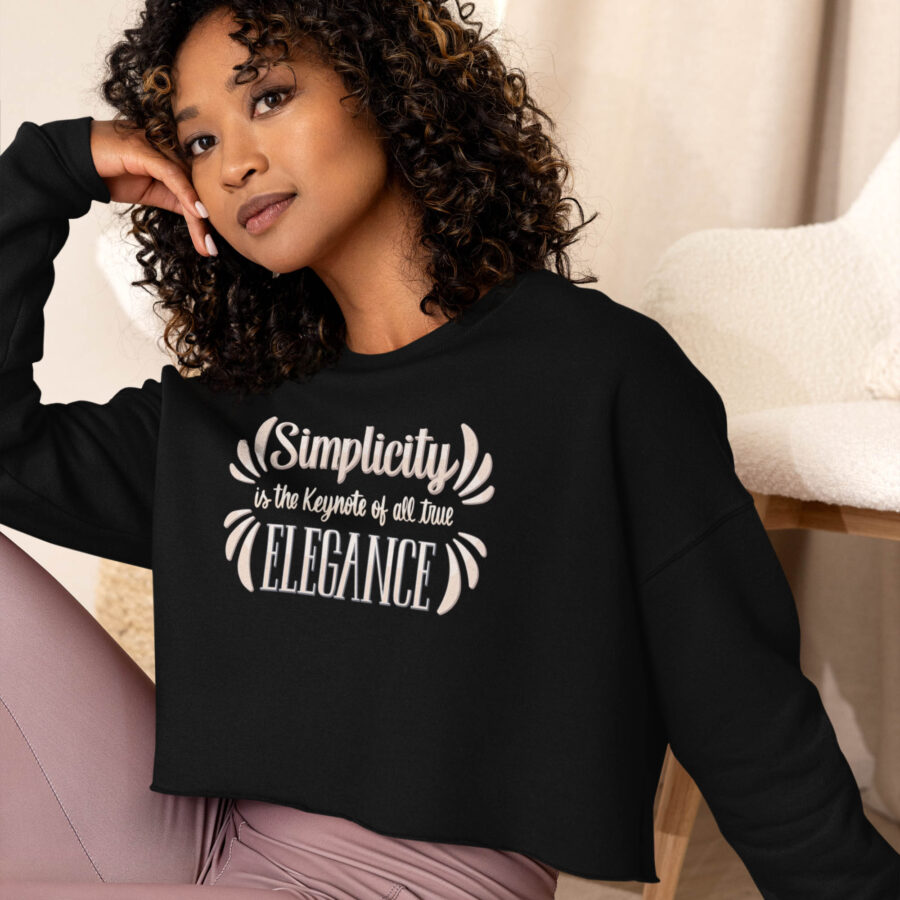 La Clé Élégante Cropped Sweatshirt lifestyle